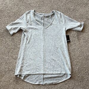 Torrid Size 10 M/L Light Heather Gray V-Neck Short Sleeve Tee Soft